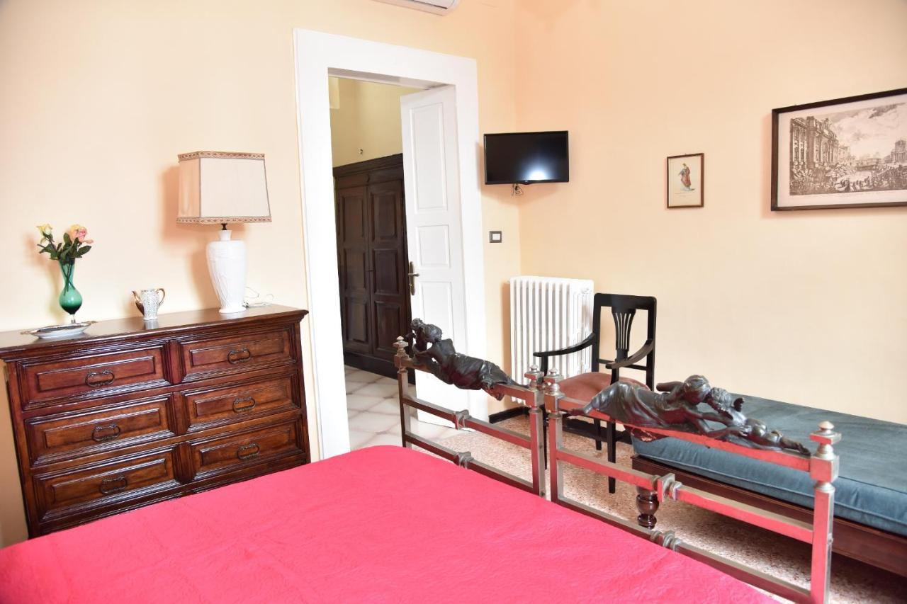 Rosaria Suite & Rooms Lecce Eksteriør billede